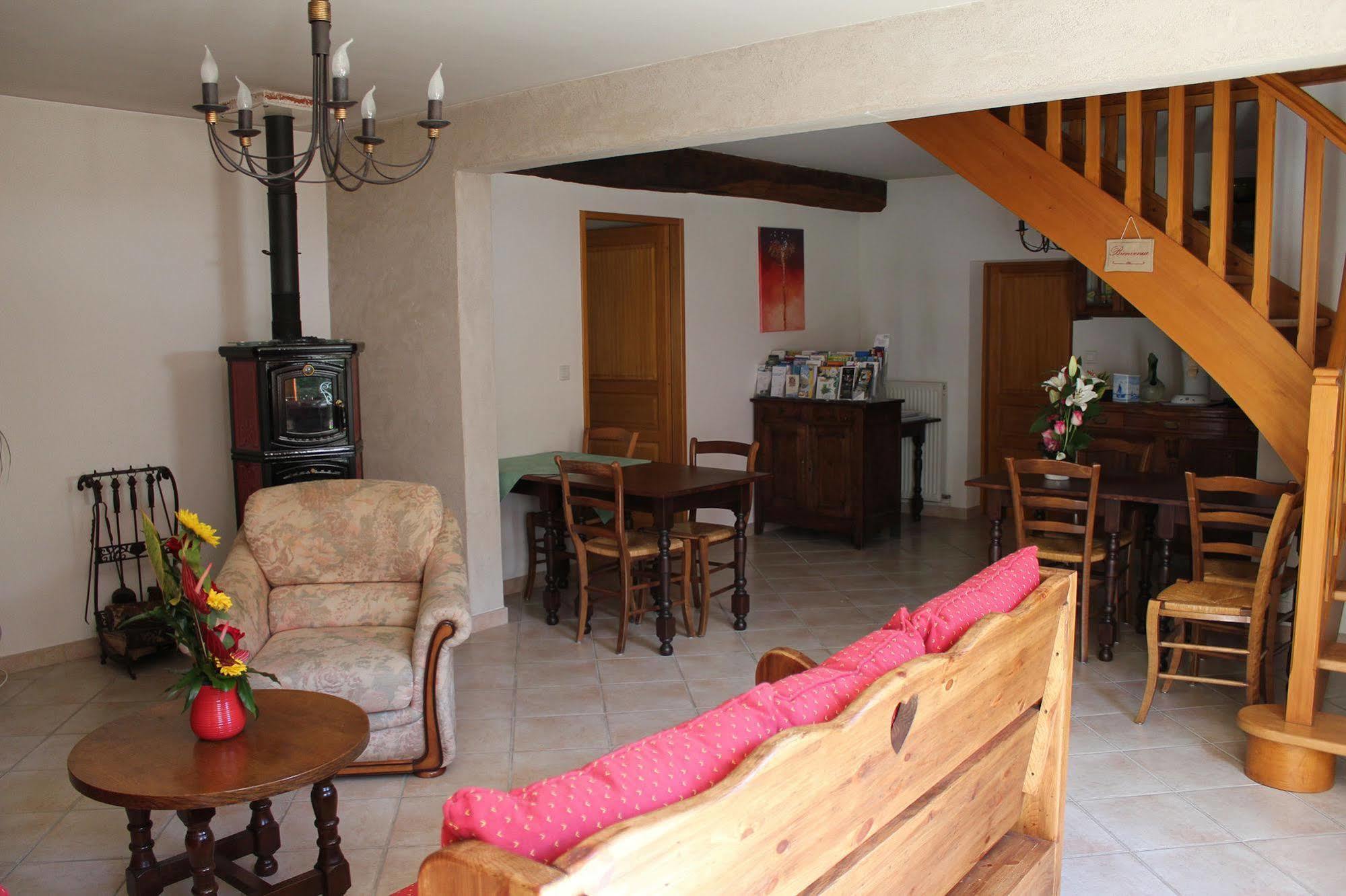 Le Lavoir Panzió Peintre Kültér fotó
